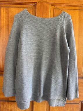 Classic Crewneck Women’s Sweater in Gray